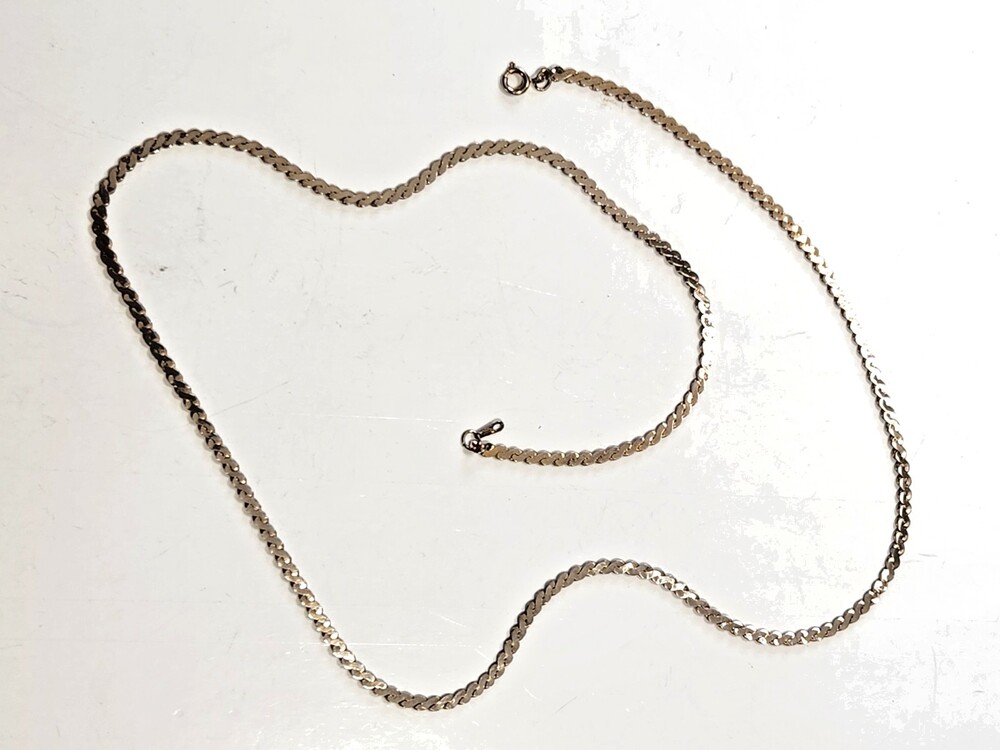 Vtg Boston Link Chain Necklace Korea Silvertone Classic Fashion Staple Retro